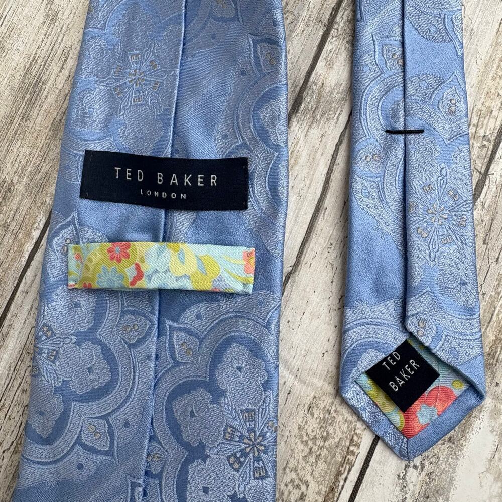 Ted Baker Neck Tie Light Blue Floral Paisley 100% Imported Silk 58” x 3.5” - Picture 2 of 7